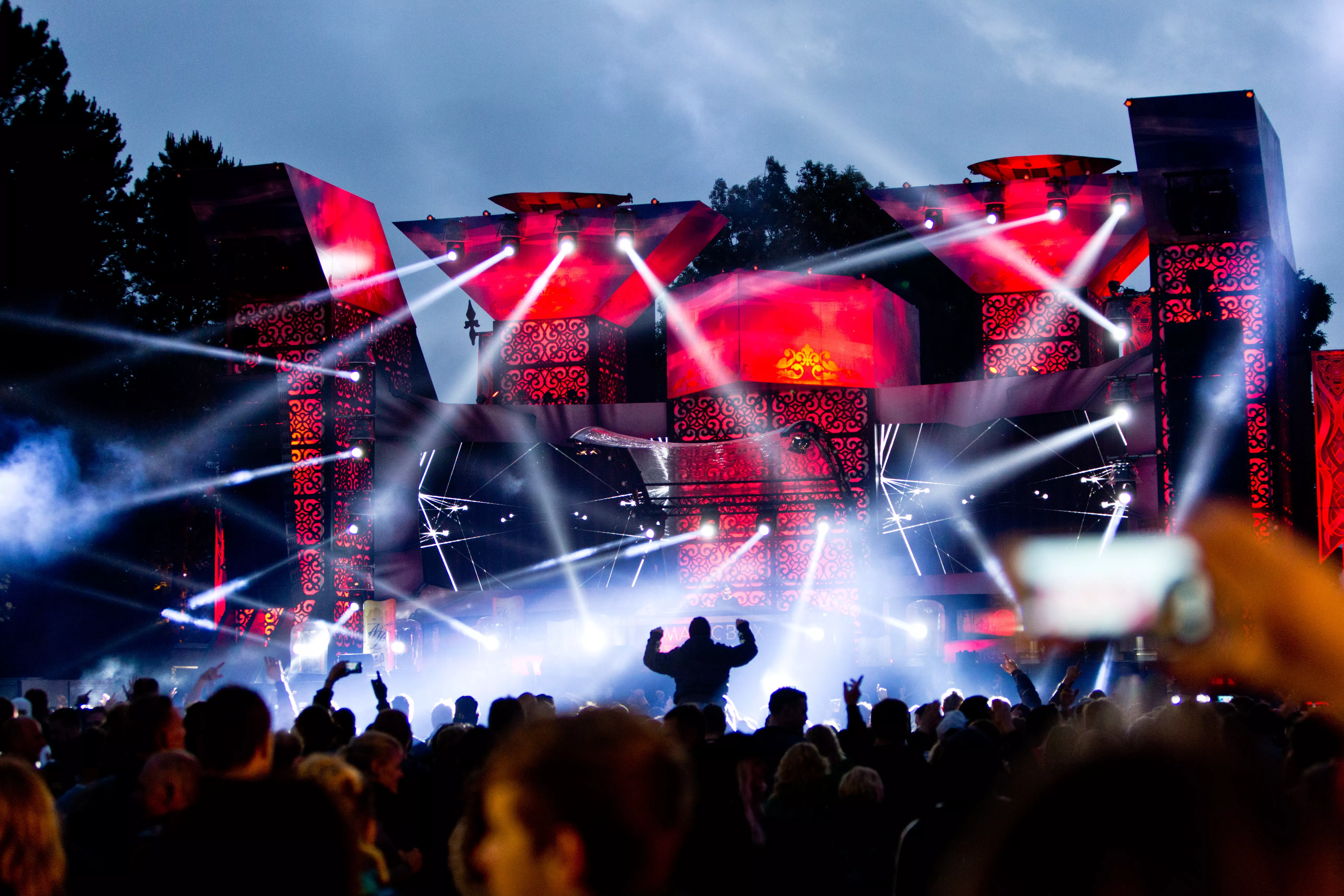 R3hab: Tinderbox, Magic Box