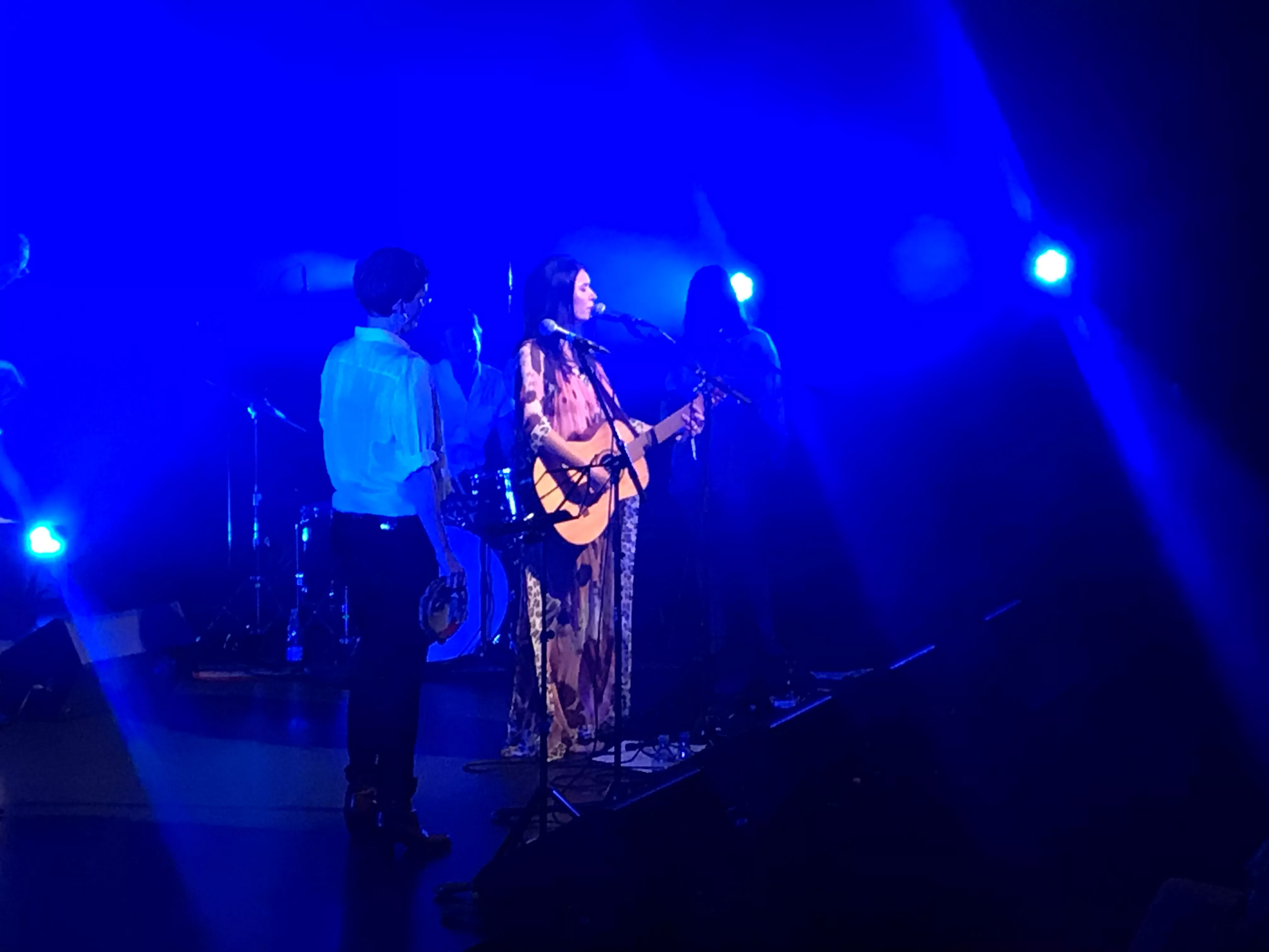 Vokal og instrumental kunst af internationalt tilsnit