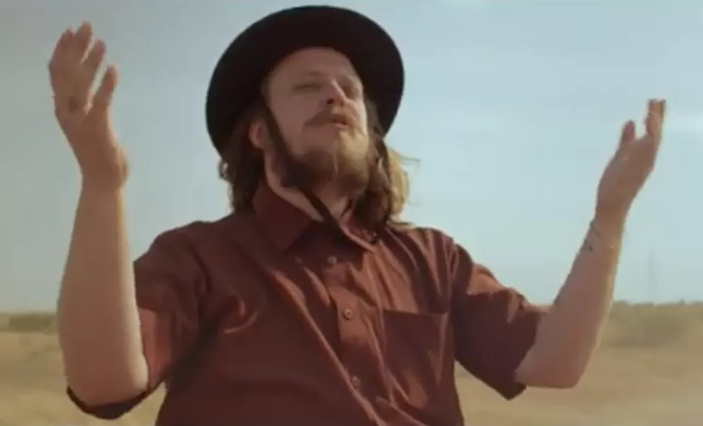 Det danske stortalent M. Rexen klar med stemningsfuld video
