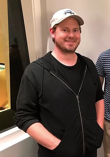 Gör låt om abortförbudet – intäkterna går till abortkliniker