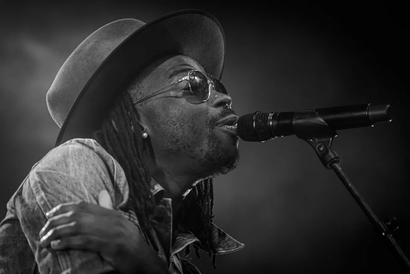 Black Pumas kommer til Danmark