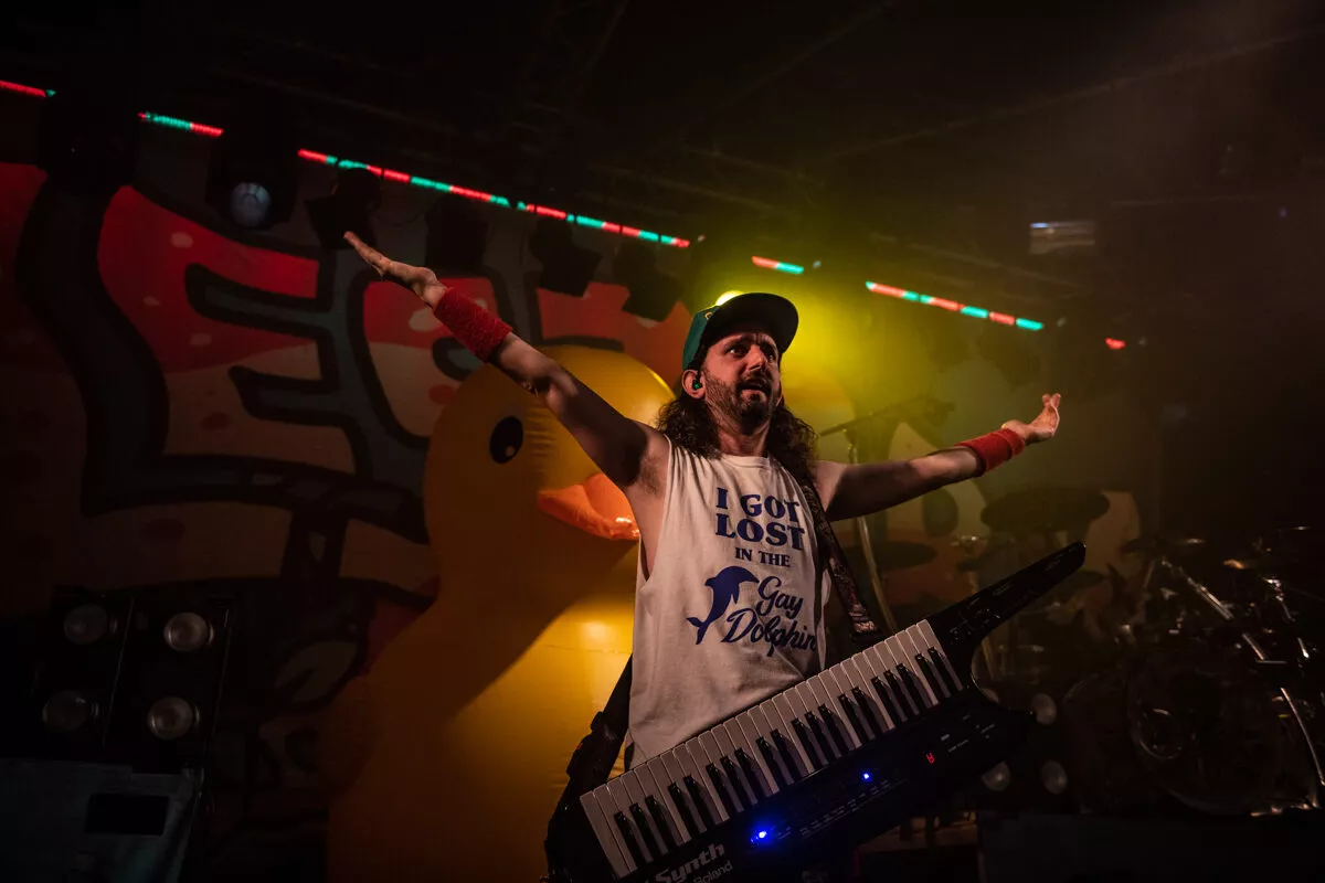 Alestorm handler om øl og skotsk Rabalderstræde