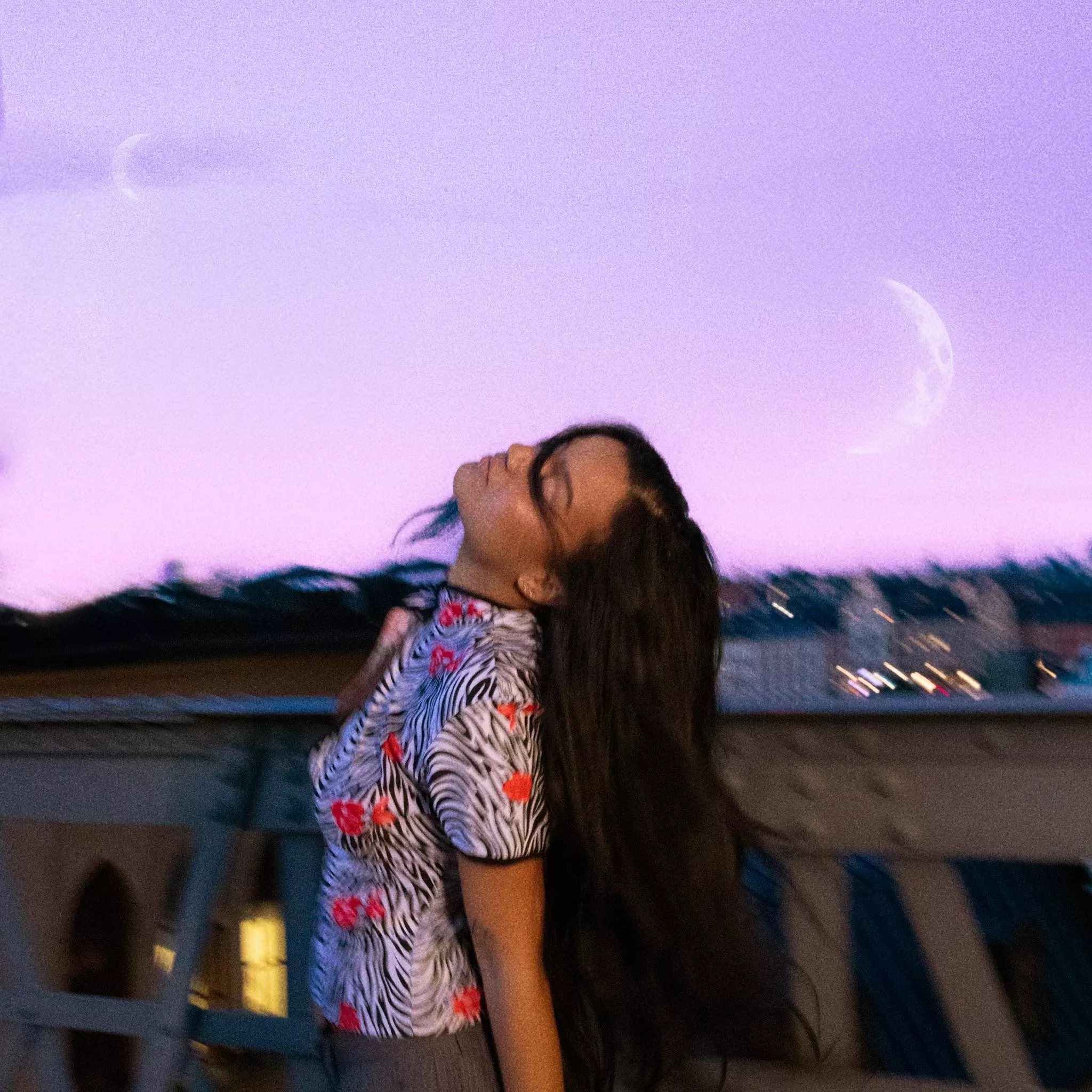 Don’t Look At The Moon… - Zikai