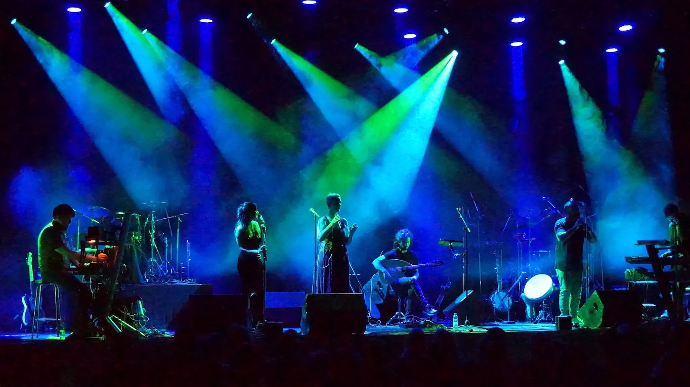 H.C. ANDERSEN I UNDERGRUNDEN: Gratis koncerter med Sorten Muld og Ras Bolding