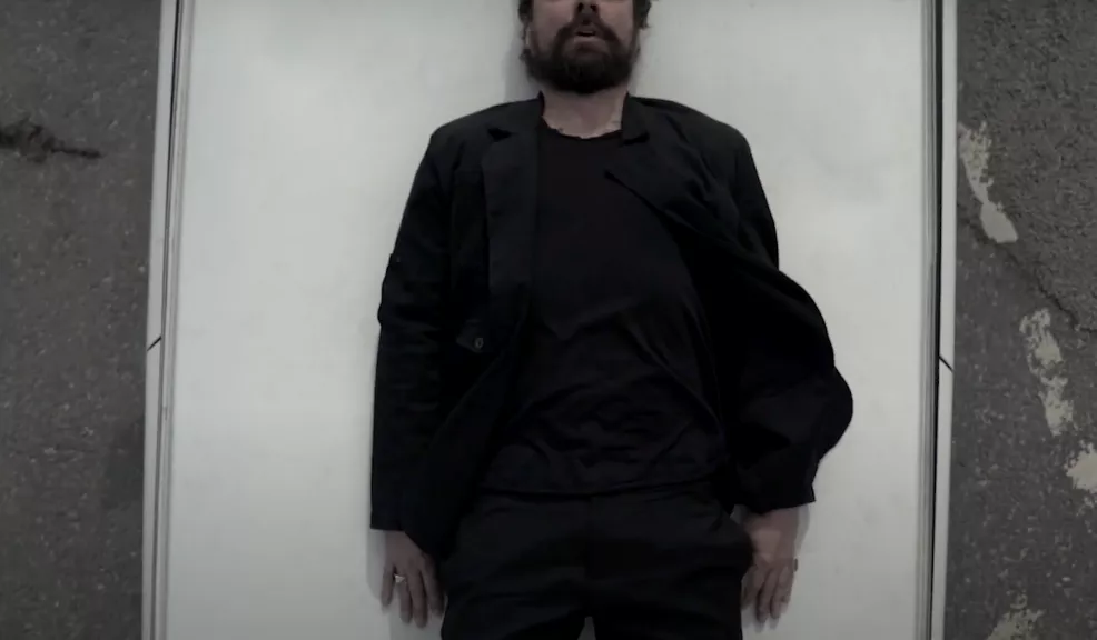 PREMIÄR: "Jag skrev låten när jag trodde att min cancer hade kommit tillbaka"