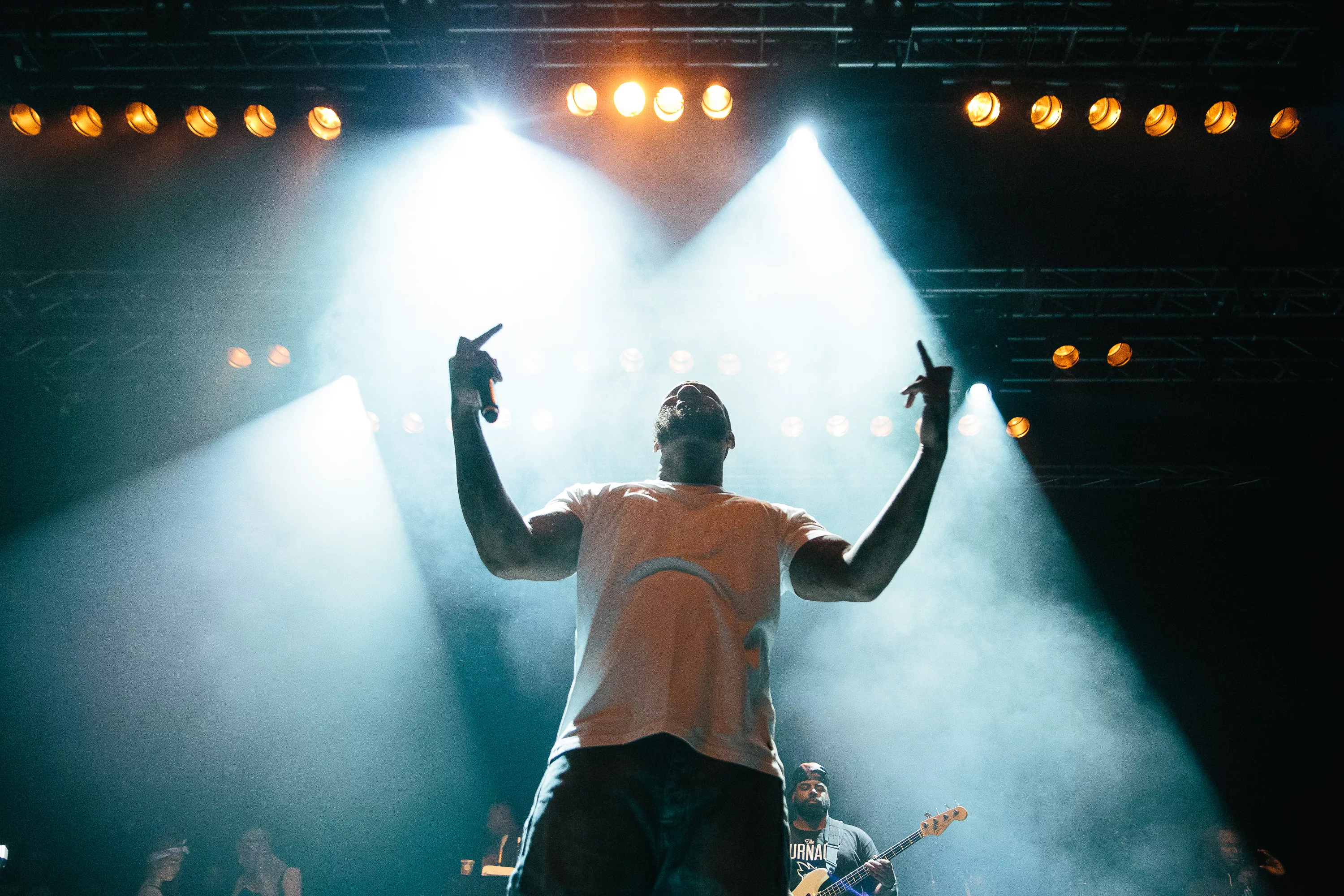 Besöker Sverige med sitt sista album