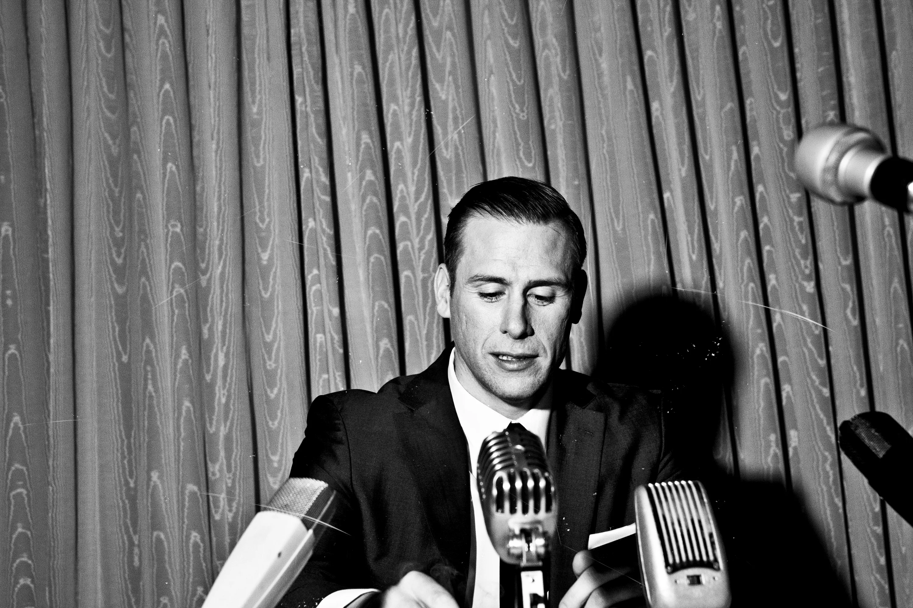 Børn smider L.O.C. af tronen