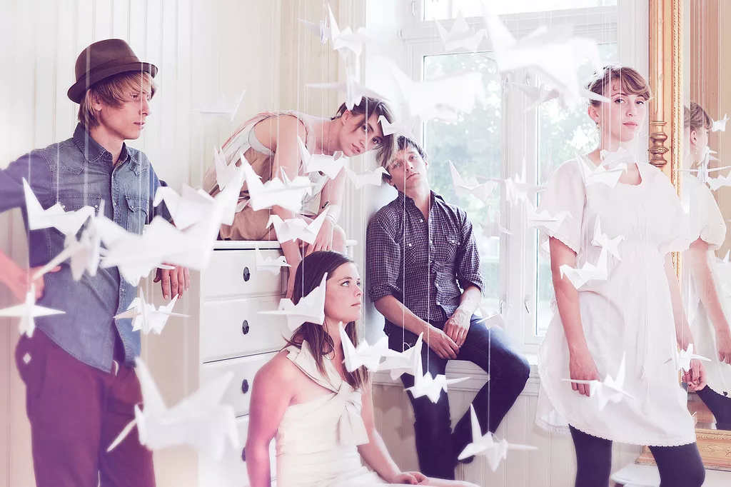 Your Headlights Are On legger opp