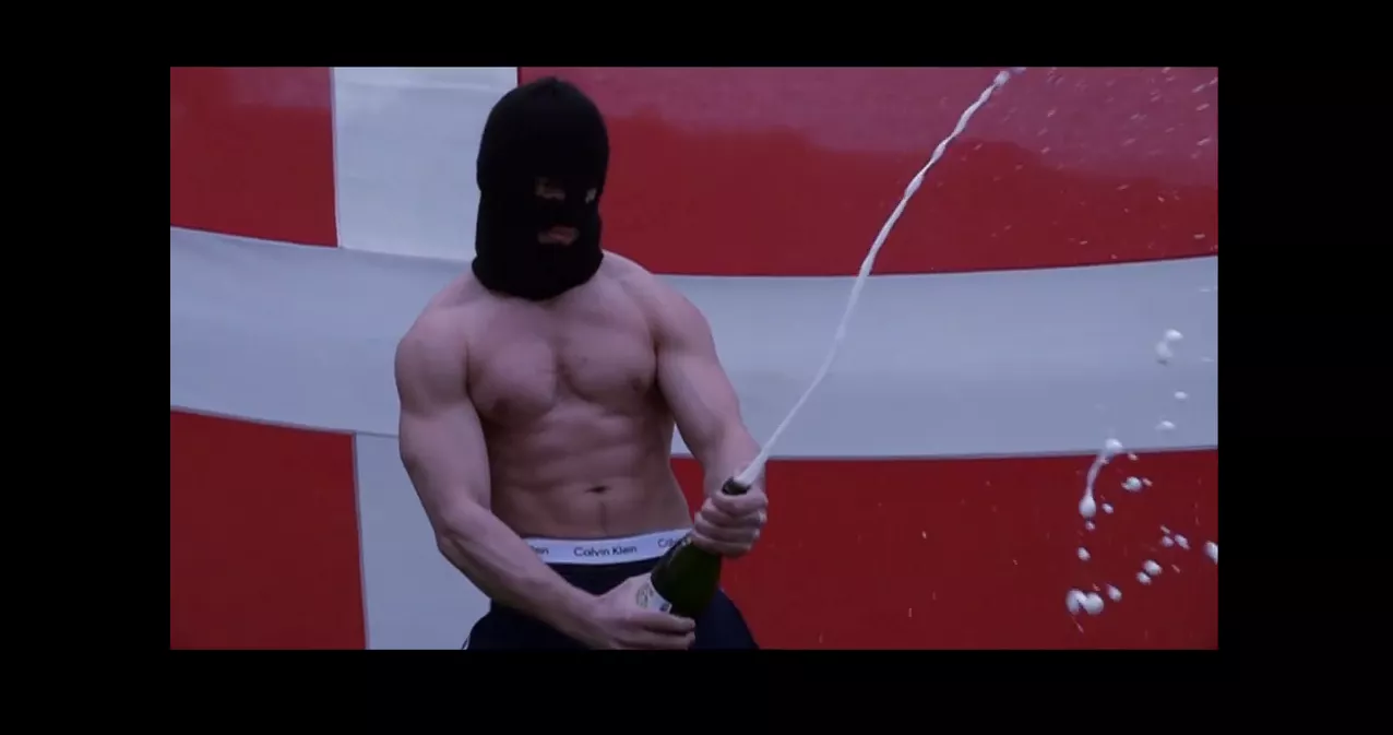 Hårdtslående video: Kom til middagsselskab hos Baby In Vain