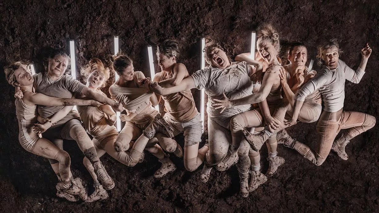 Skræmmende overbevisende dyr på scenen