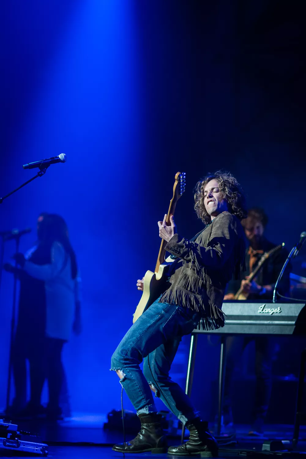 Mads Langer drager på turné