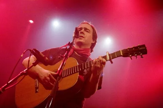 Markant singer-songwriter er død