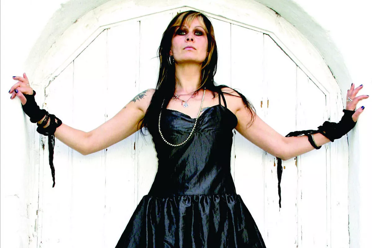 Artist mördades i pilbågeattacken i Norge