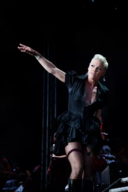 Pink udgiver de største hits