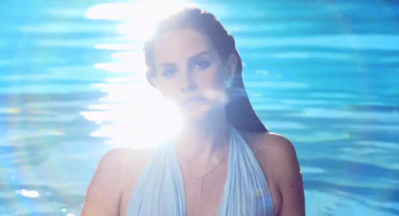 Se Lana Del Rey som femme fatale