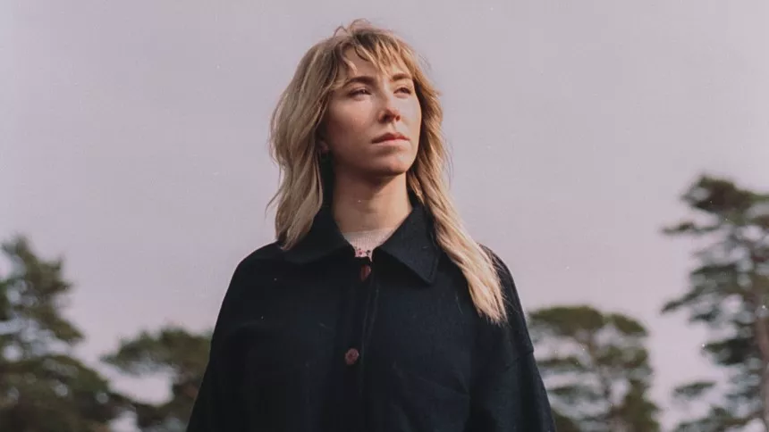 Pauline drager på danmarksturné