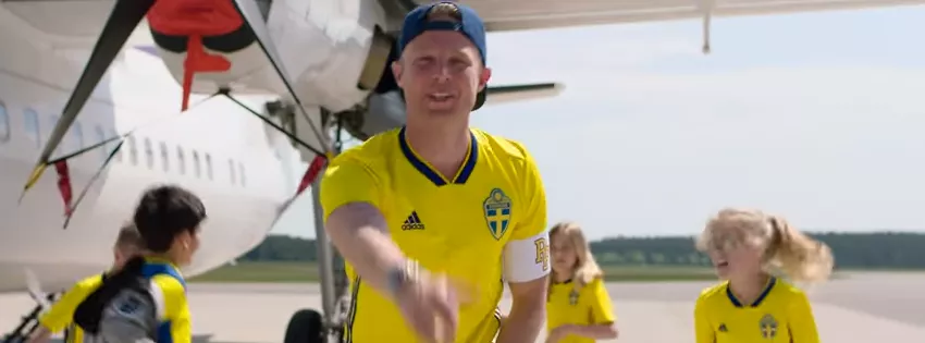 Landslagsbarnen överraskade spelarna med hemlig VM-låt