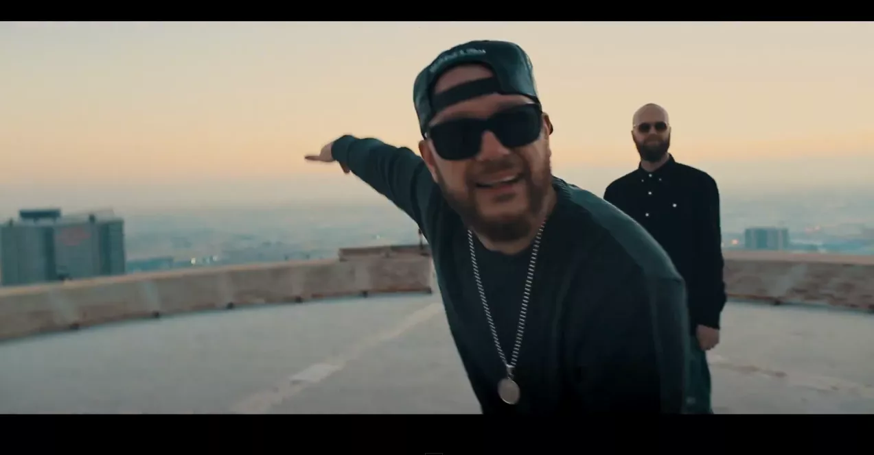 Videopremiere: Råt og rammende med J-Spliff & Jonas