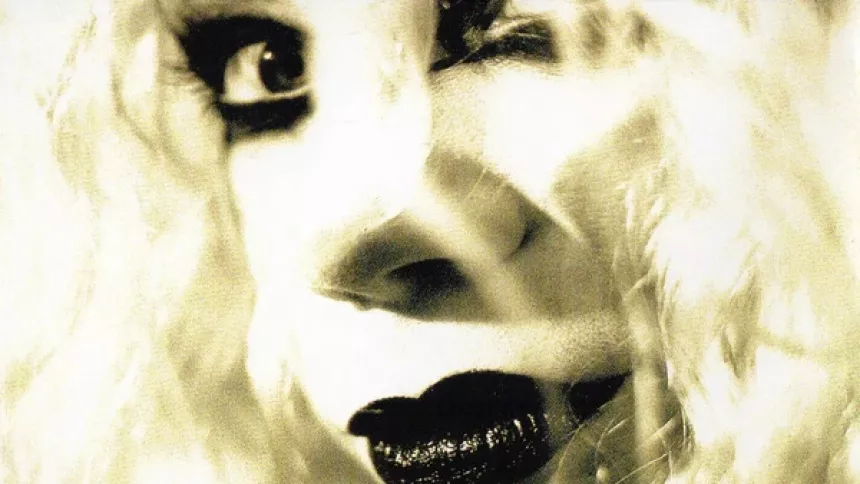 BAKSPEJLET: Metalband havde sex med publikum – "det gyldne kondom"