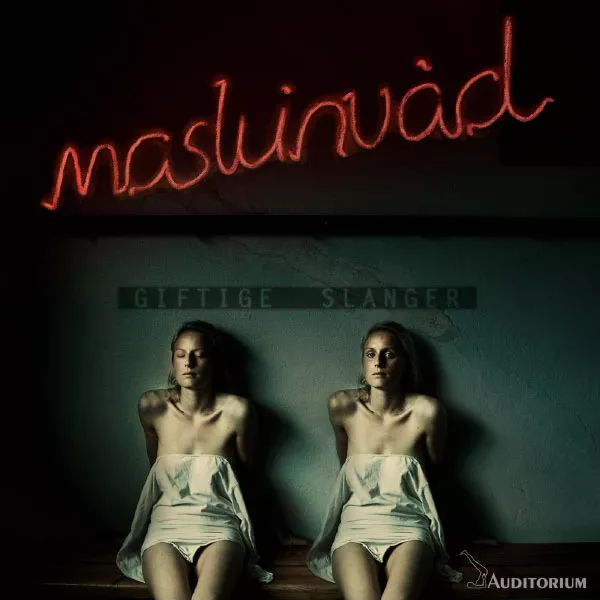 Giftige Slanger - Maskinvåd