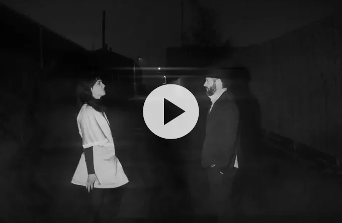 Video: Lydmor og Bon Homme løfter dagen med en skamløs popsang