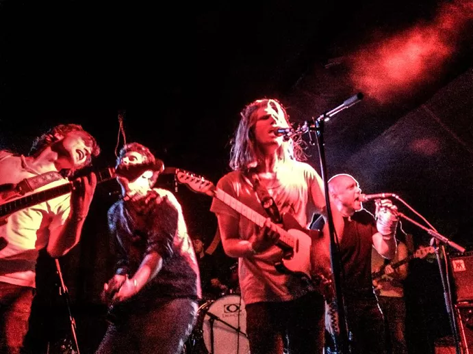 Reportage: Aarhus Psych Fest dag 1 – perfekt tur til drømmenes land