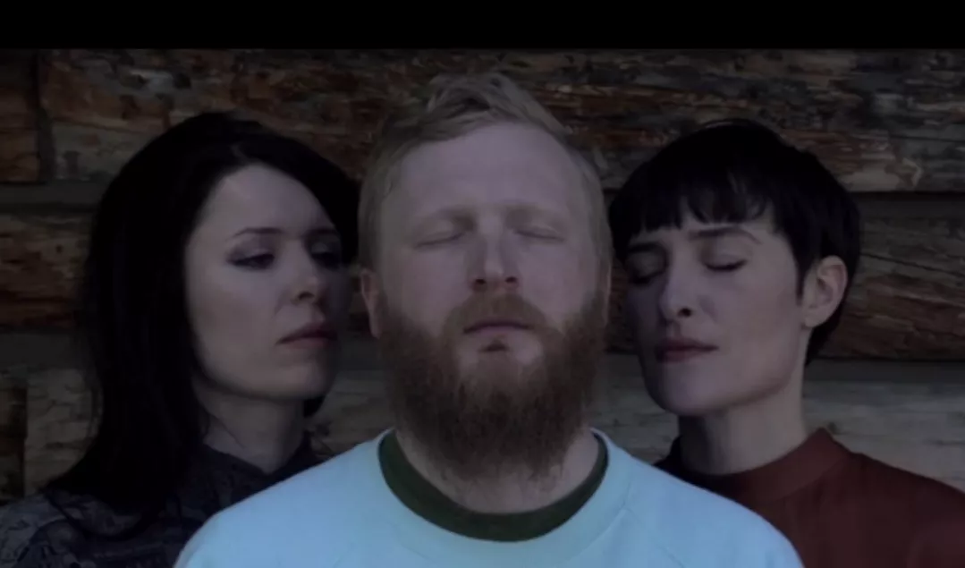 Premiere: Første video fra Kira Skov og Marie Fiskers fælles projekt