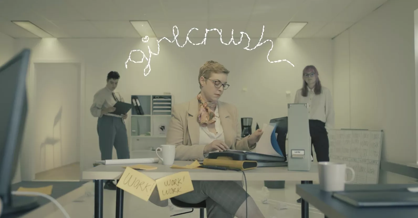 VIDEOPREMIERE: Vrede og søde girlcrush udgiver ny single 