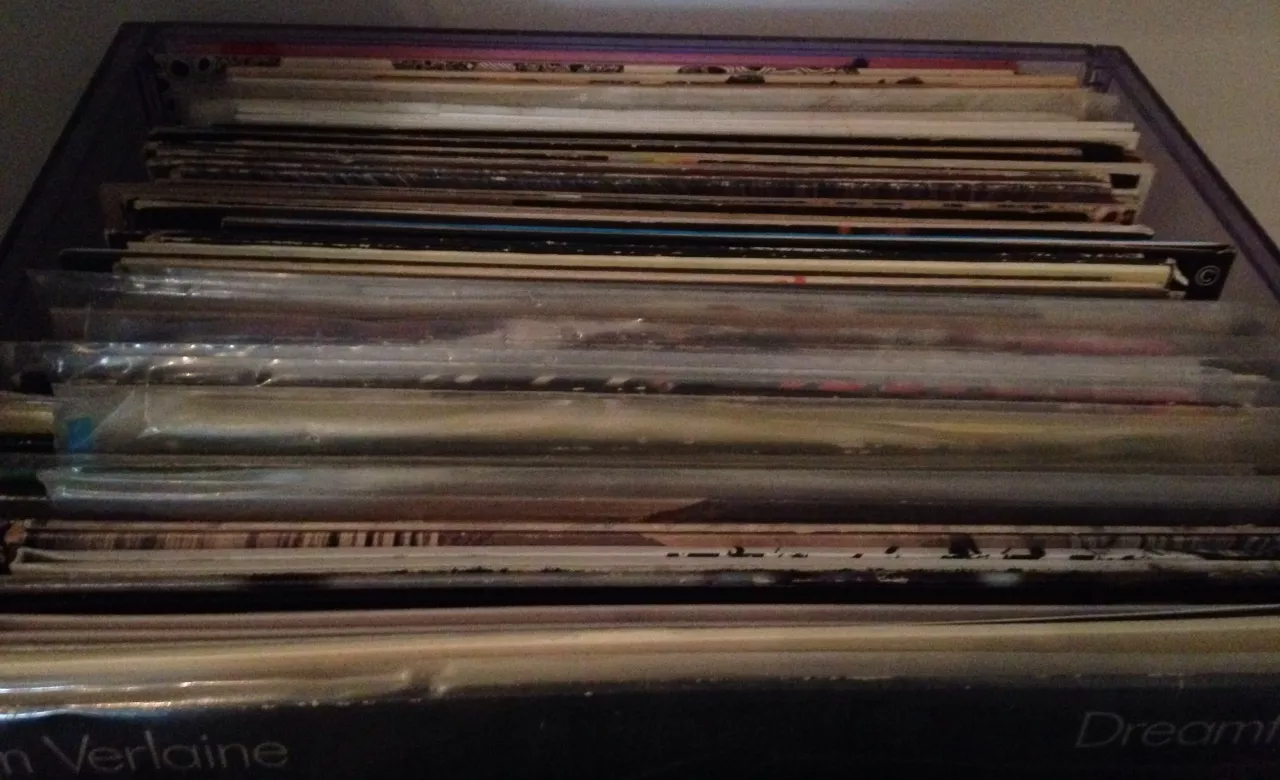 Bestals på 7000 vinyler