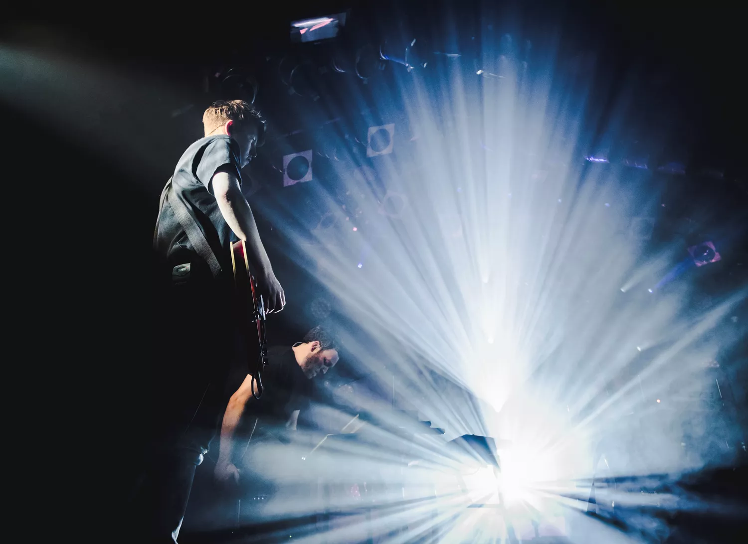 VÄRLDENS BÄSTA LÅT: Ljudet av ett exploderande rasande inferno i himmelriket