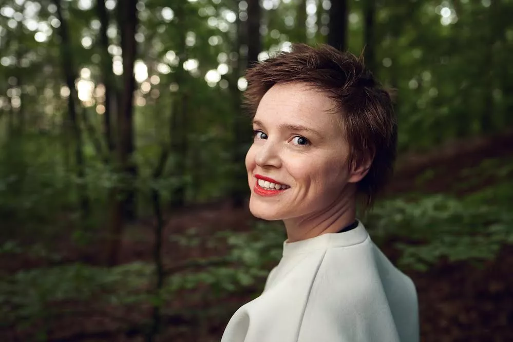 ANMELDELSE: En forplumret opsang 