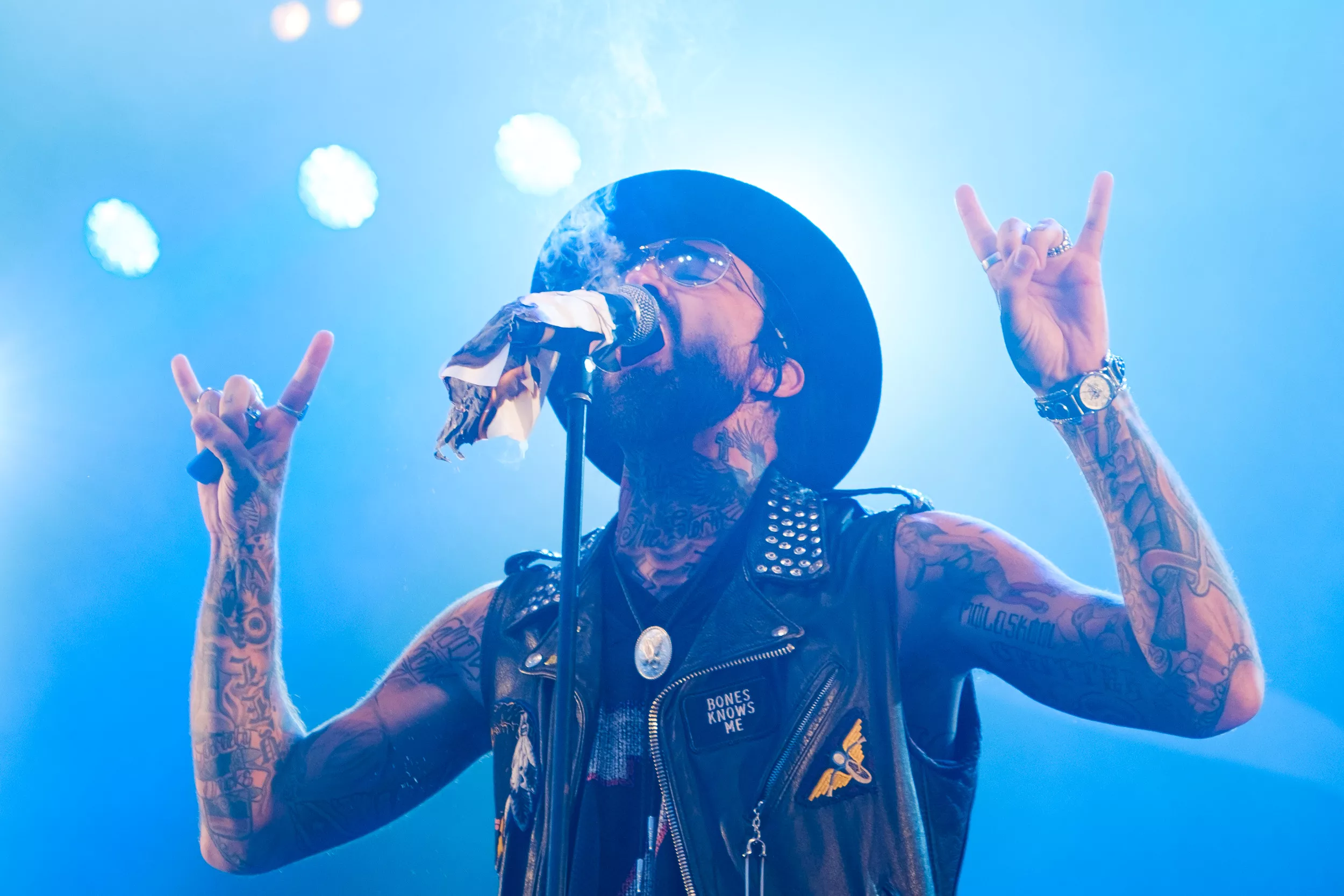 Yelawolf: Elvescenen, Pstereo