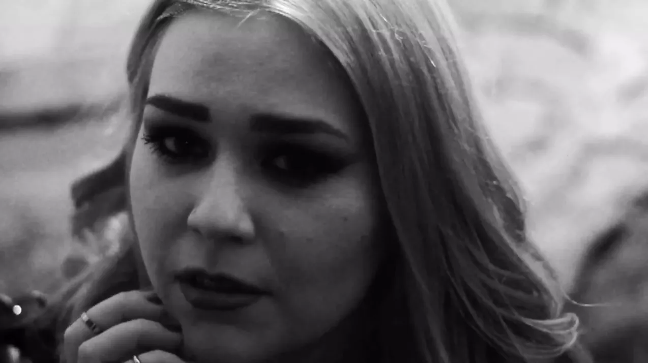 Se Stella Blackroses nye musikvideo  