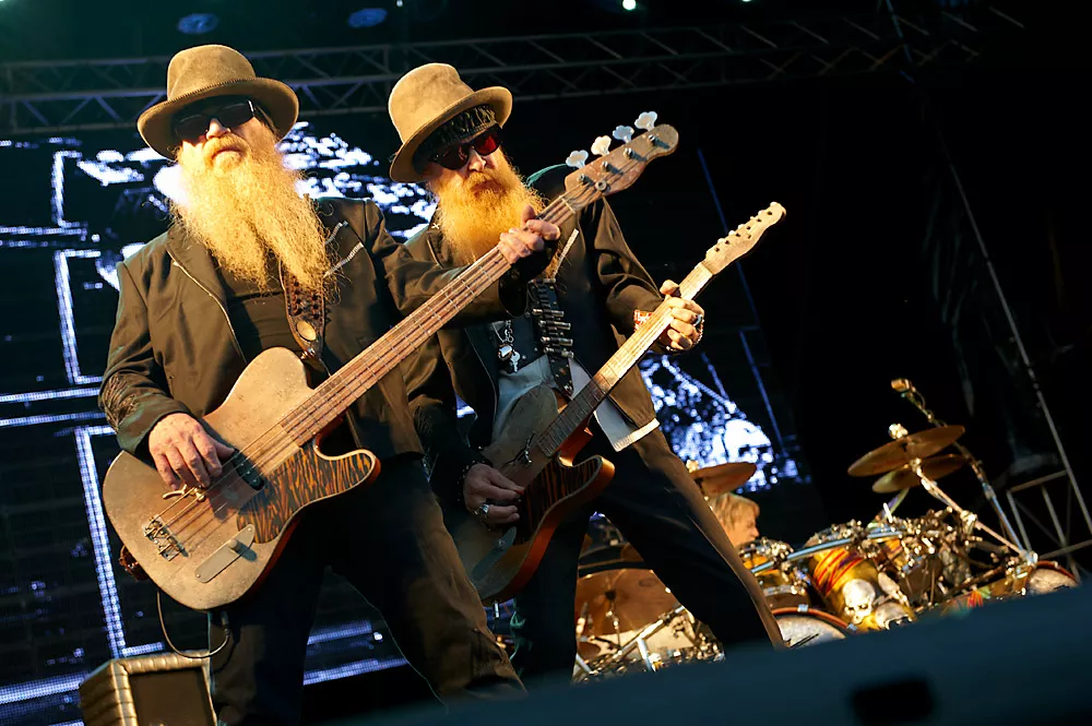 ZZ Top og Thin Lizzy: Cricketbanen ved Brøndby Stadion
