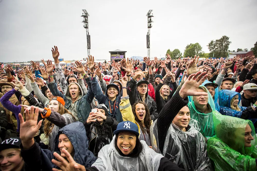 Politiker vill stoppa svensk rappare