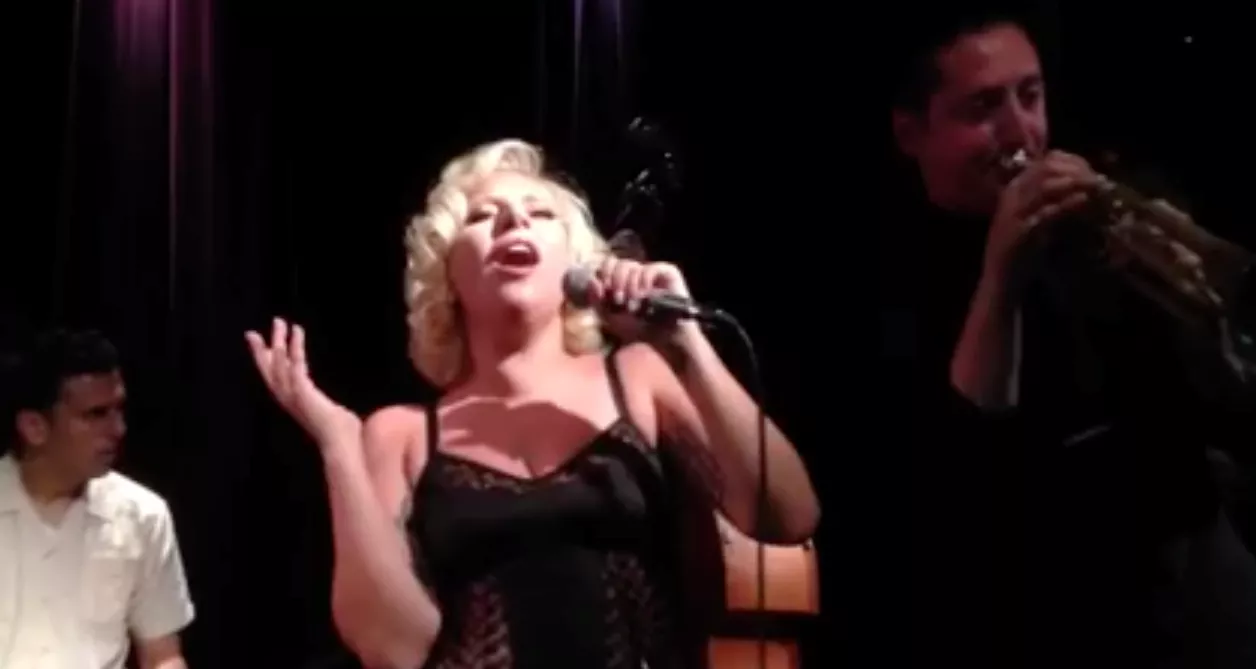 Video: Lady Gaga overrasker i det københavnske natteliv