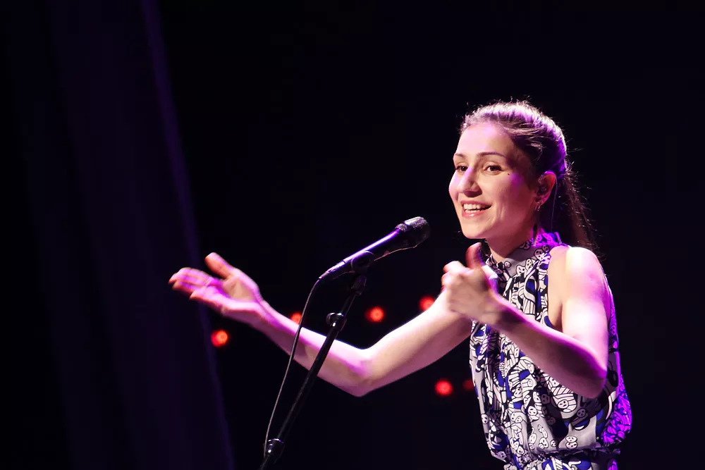Laleh til Norwegian Wood