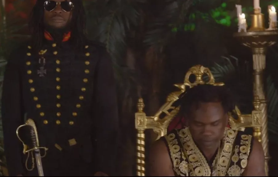 Adam Tensta får hjälp av Dr. Alban