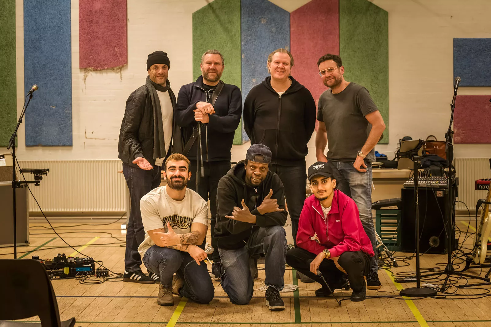 Musik som ventil: Flygtningebørn og -unge udgiver album fra asylcentre