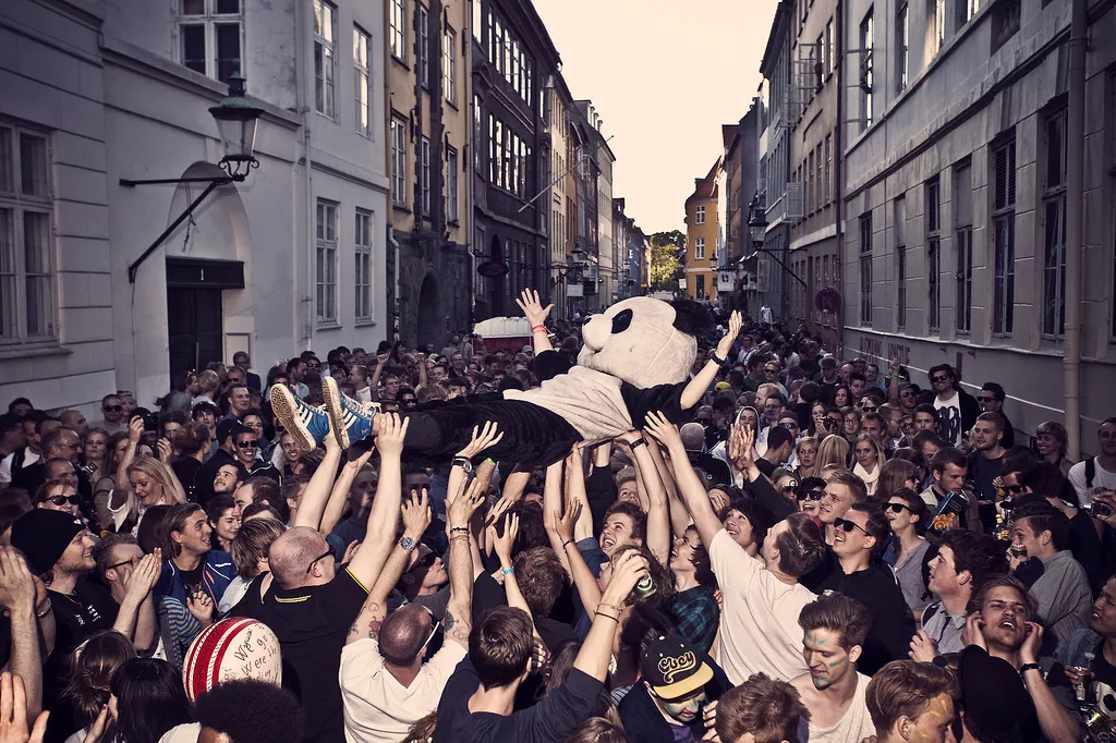 Kom til live-radio på Distortion