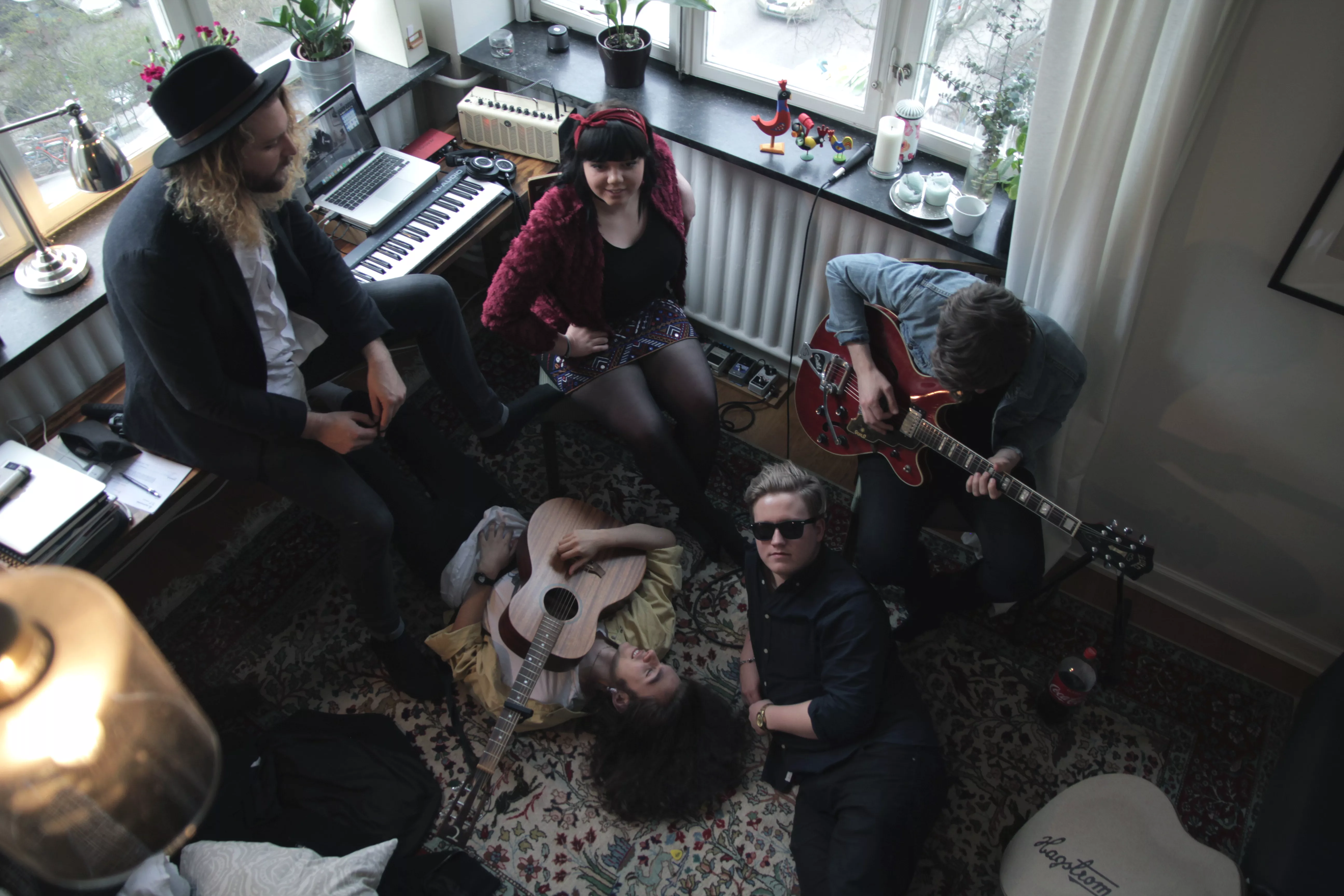 EP-PREMIÄR: "Jag hoppas att fler med psykisk ohälsa kommer ta till sig låten"