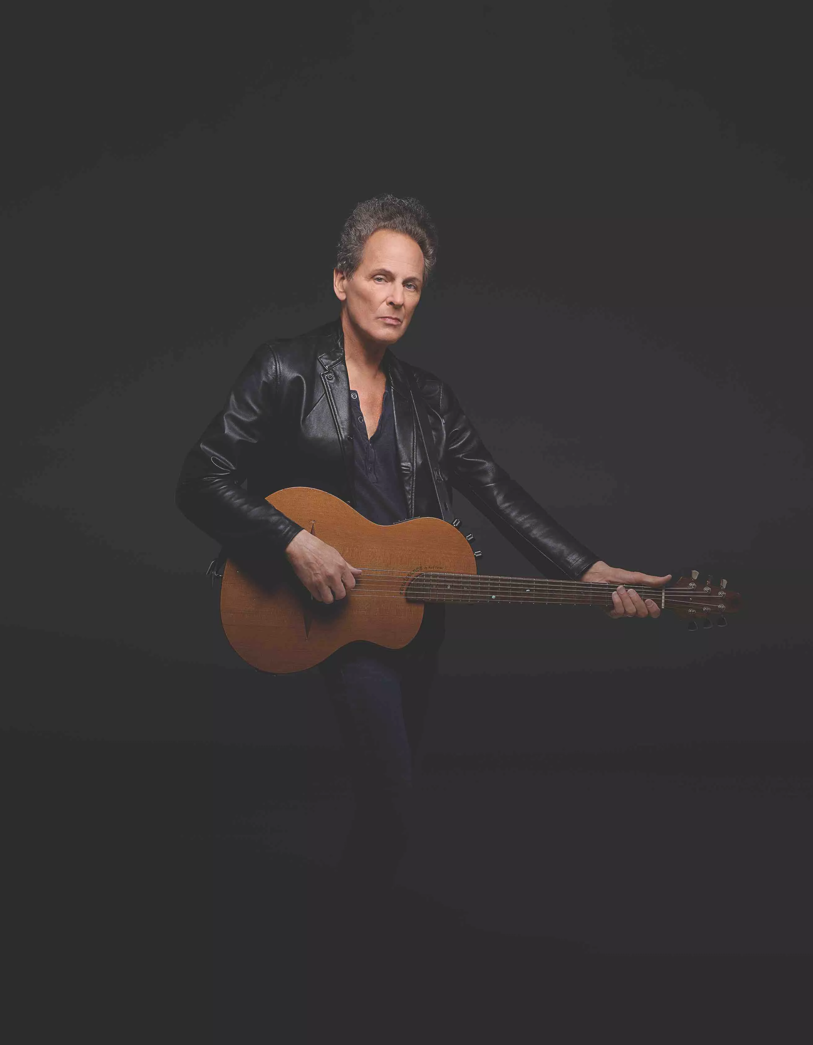 Lindsey Buckingham skjuter upp Sverigespelning – återhämtar sig från sjukdom