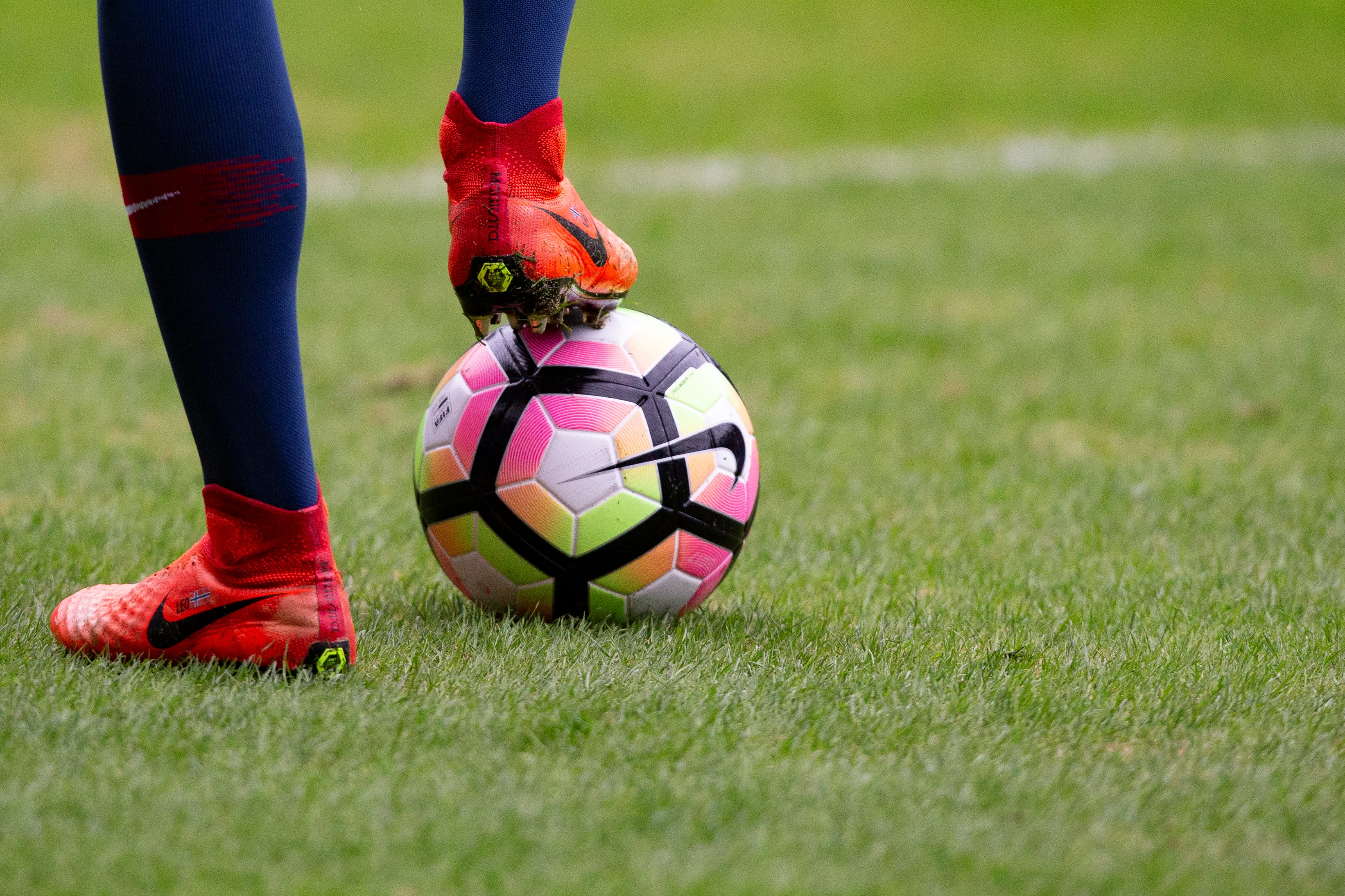 NRK: Musikkmiks tar over for fotballsendingen