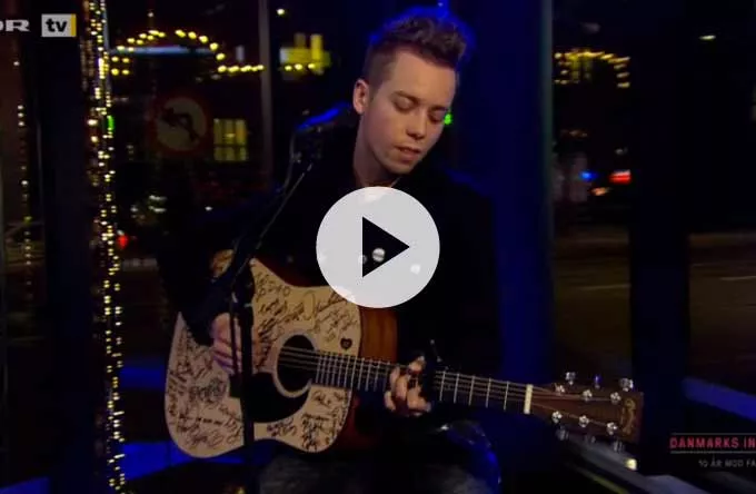 Video: Vandreguitarens sidste vandring – med Mads Langer