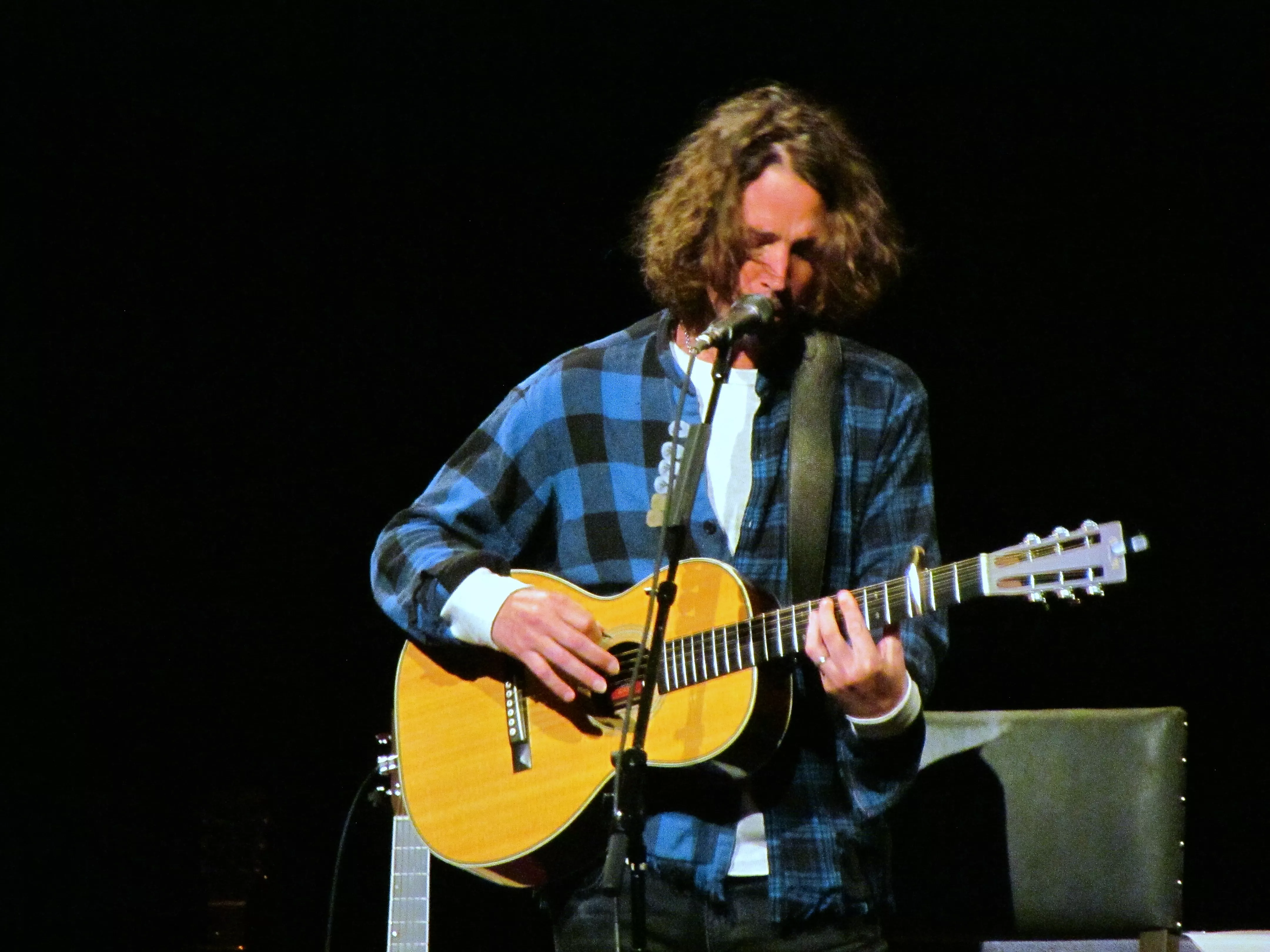 Chris Cornell giver ekstrakoncert
