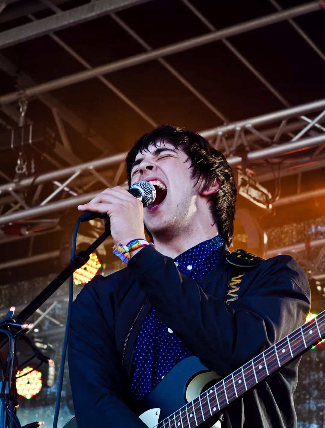 Videopremiere: Away - Out Of My Sight