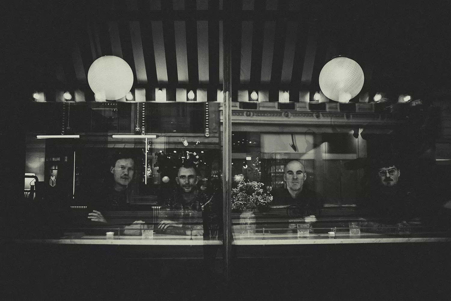 Små kompakte knytnæveslag