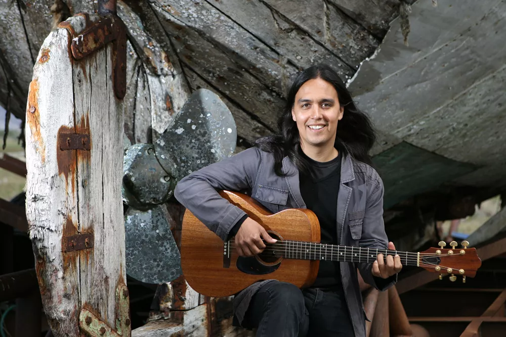 Simon Lynge - Kosmopolitisk eskimo