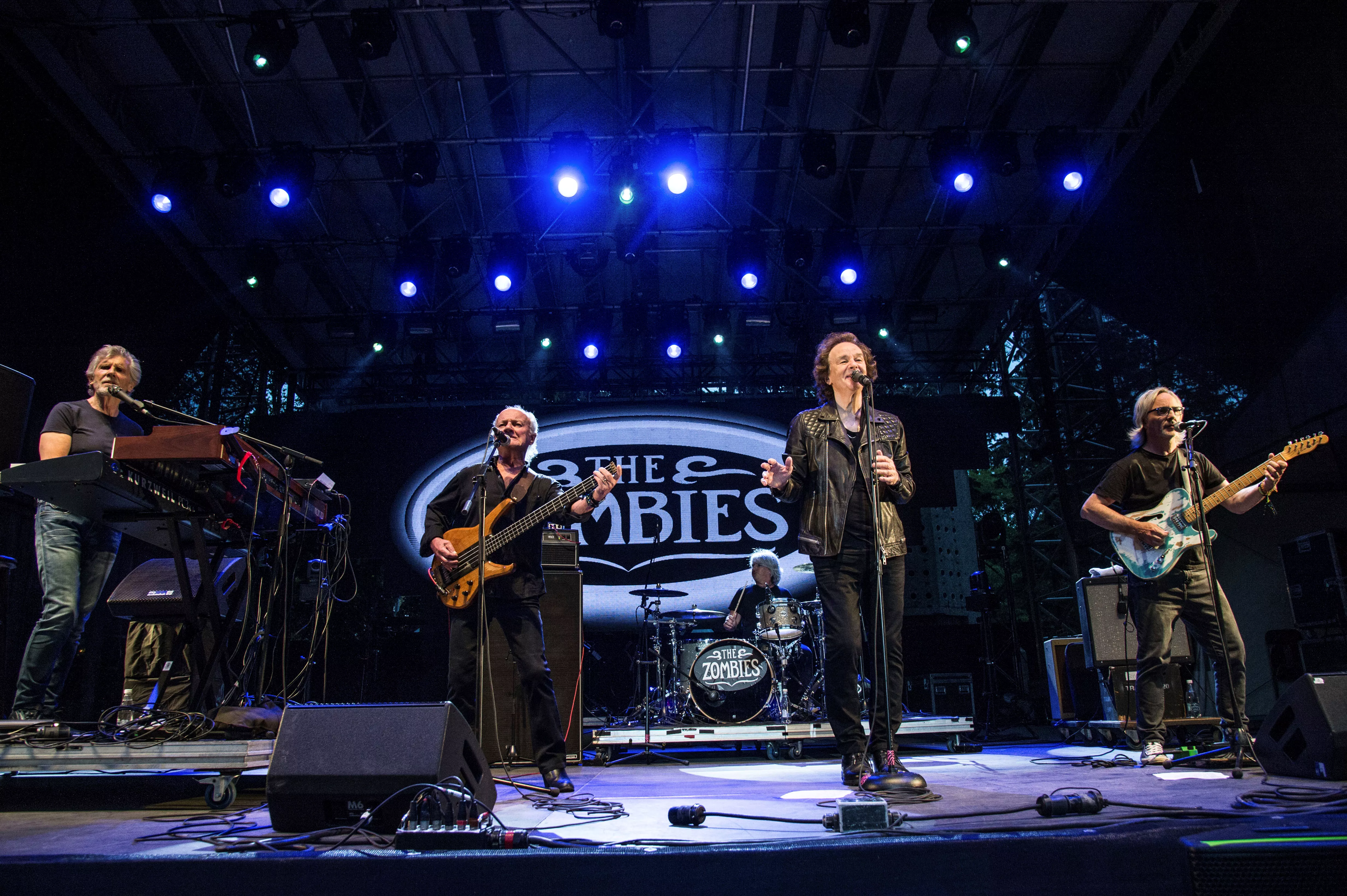 Bassist med fortid i tre legendariske band er død