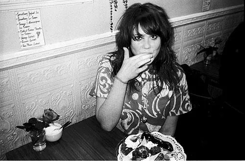 Kate Nash indspiller med Metronomy